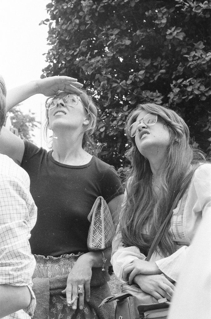 Hostages held in West German Consulate - Jerry Tomaselli for Chicago Sun-Times