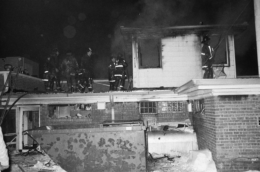 Fire at Burnham Harbor Yacht Club - Chuck (Charles) Kirman for Chicago Sun-Times