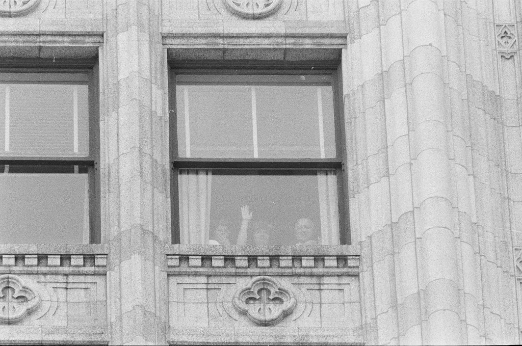 Hostages held in West German Consulate - Jerry Tomaselli for Chicago Sun-Times