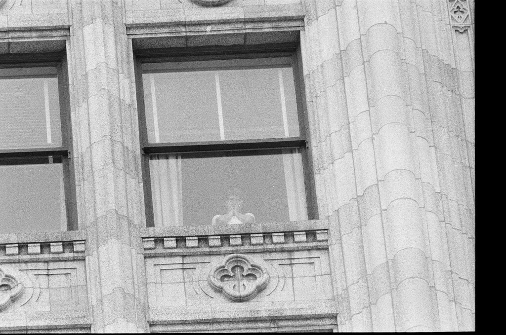Hostages held in West German Consulate - Jerry Tomaselli for Chicago Sun-Times