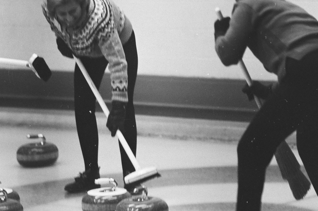 Women's Invitational curling competition - Larry Graff for Chicago Sun-Times