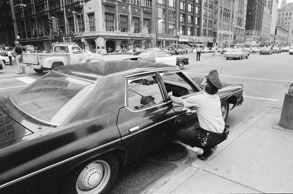 Hostages held in West German Consulate - Jerry Tomaselli for Chicago Sun-Times
