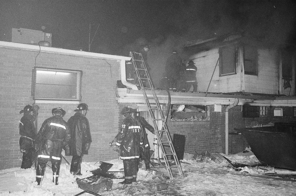 Fire at Burnham Harbor Yacht Club - Chuck (Charles) Kirman for Chicago Sun-Times