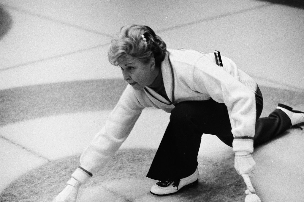 Women's Invitational curling competition - Larry Graff for Chicago Sun-Times