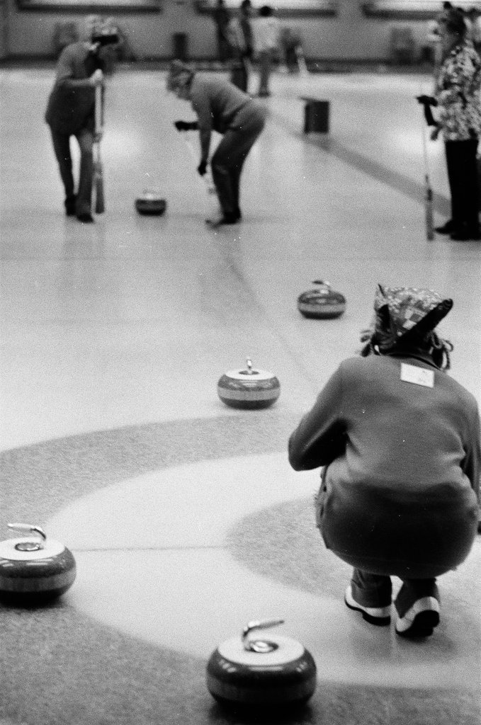 Women's Invitational curling competition - Larry Graff for Chicago Sun-Times