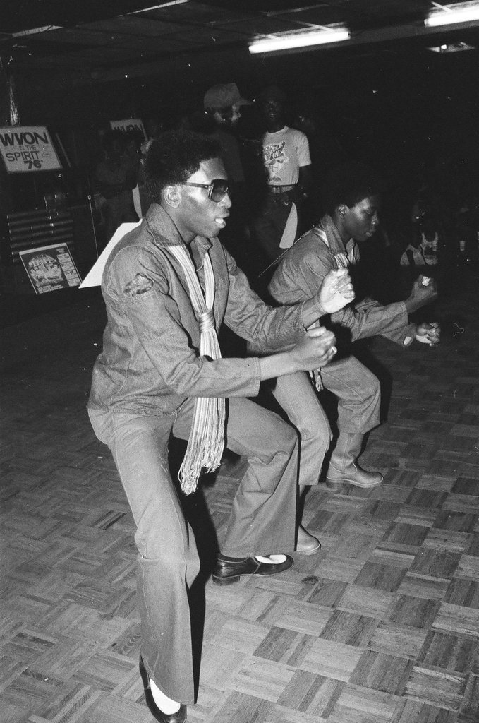 Soul train dance contest - Larry Graff for Chicago Sun-Times
