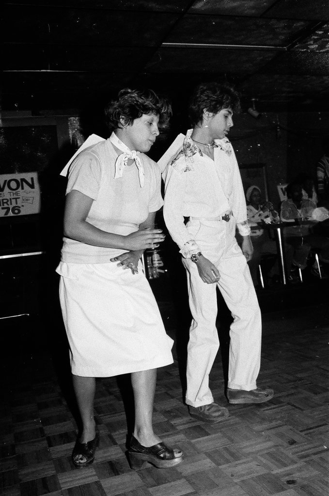 Soul train dance contest - Larry Graff for Chicago Sun-Times