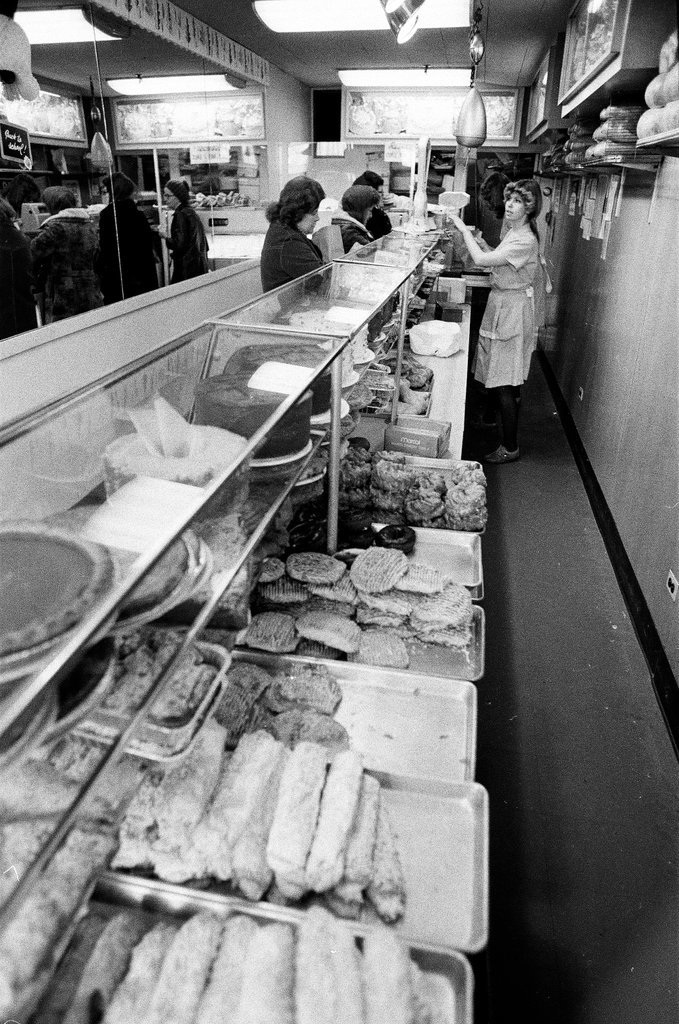 Davidson's Bakery highlights - James DuPree for Chicago Sun-Times