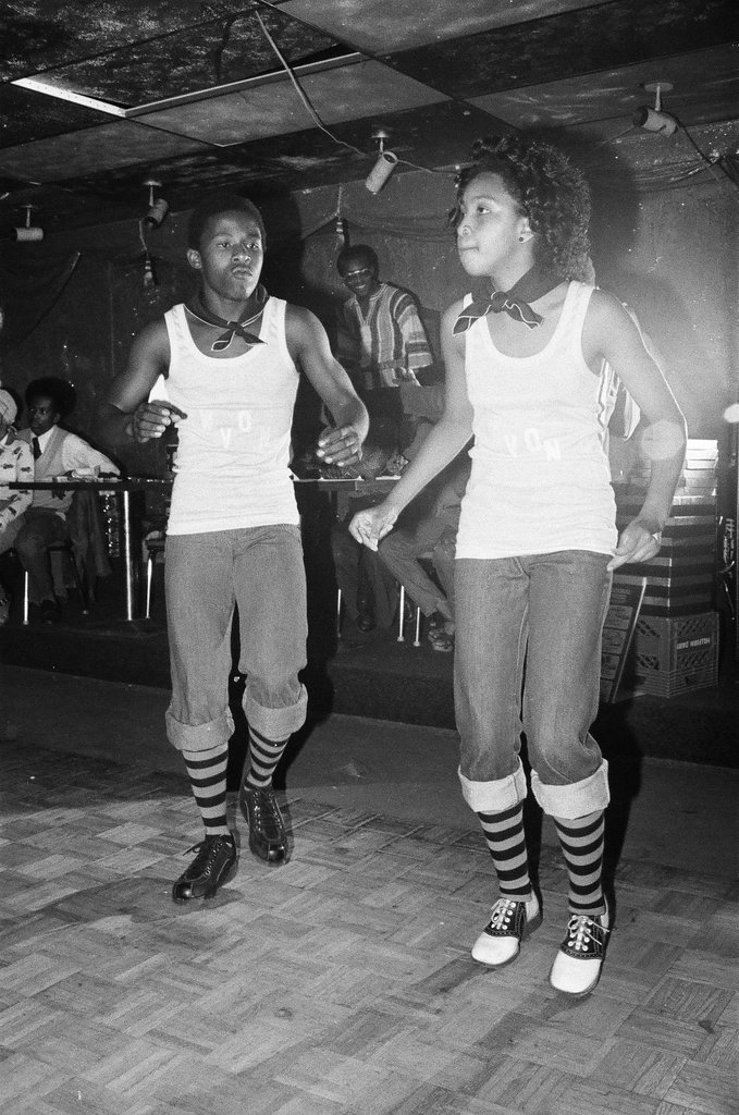 Soul train dance contest - Larry Graff for Chicago Sun-Times
