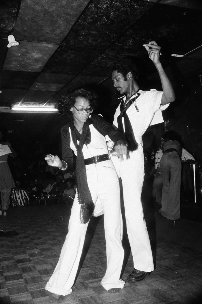 Soul train dance contest - Larry Graff for Chicago Sun-Times