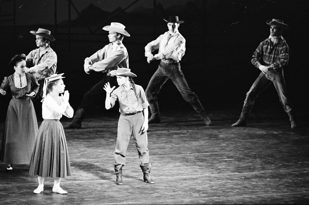 Joffrey Ballet performs at the Auditorium Theatre - Kevin Horan for Chicago Sun-Times