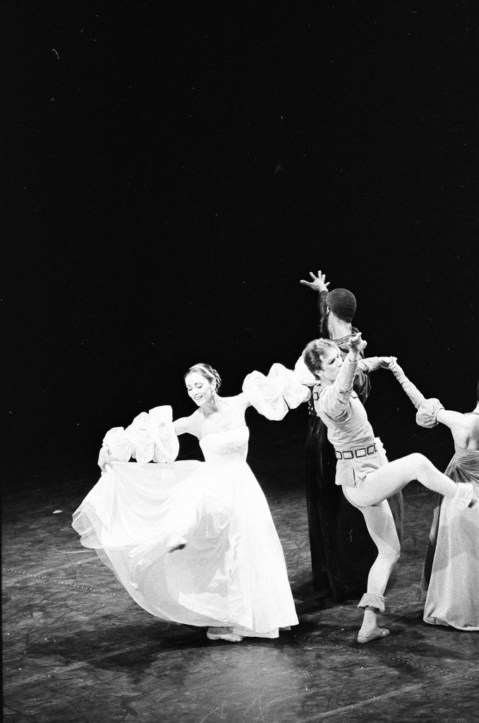 Joffrey Ballet performs at the Auditorium Theatre - Kevin Horan for Chicago Sun-Times