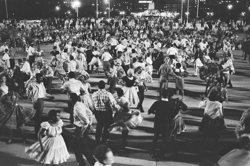 Square dancing in Grant Park - Charles Krejcsi for Chicago Sun-Times