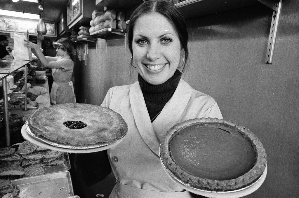 Davidson's Bakery highlights - James DuPree for Chicago Sun-Times