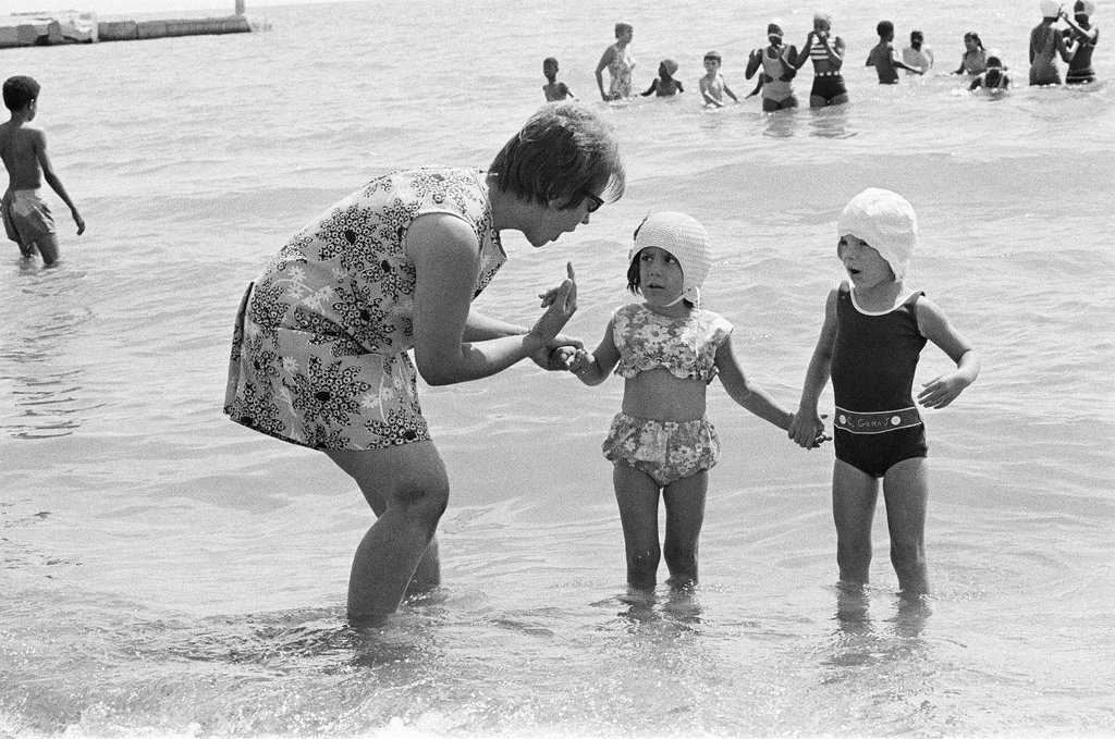 Deaf children at 12th Street Beach - Bob Kotalik for Chicago Sun-Times
