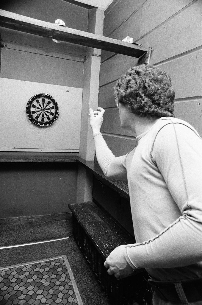 Dart tournament at the Bottleneck - Jack Lenahan for Chicago Sun-Times
