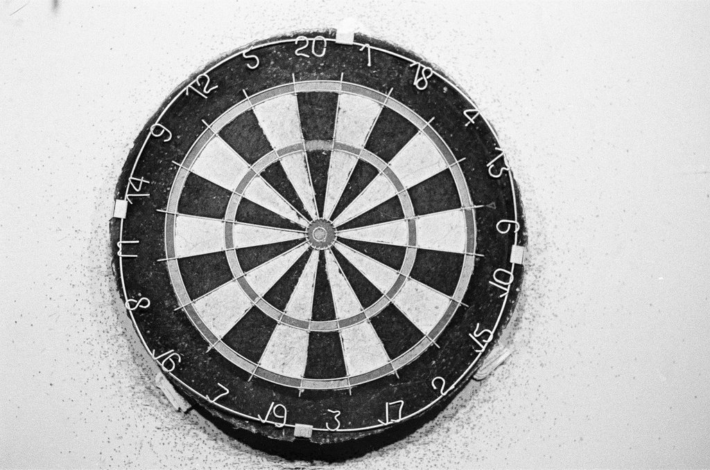 Dart tournament at the Bottleneck - Jack Lenahan for Chicago Sun-Times