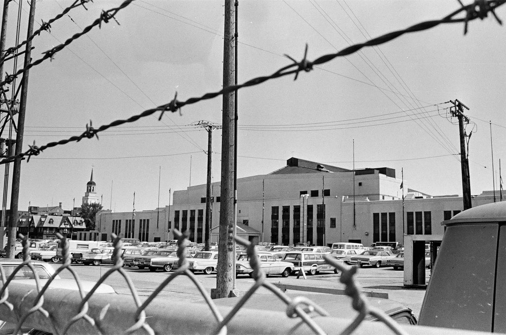 Scenes around Chicago on first anniversary of 1968 Convention protest - Bob Kotalik for Chicago Sun-Times