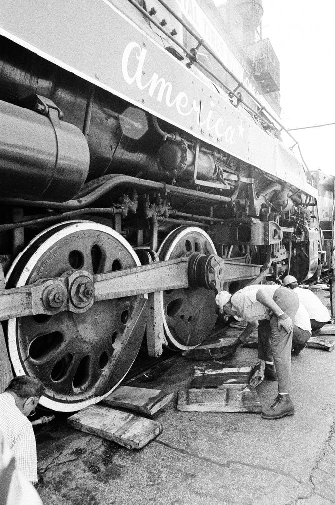 Freedom Train engine inspected at Navy Pier - John Tweedle for Chicago Sun-Times