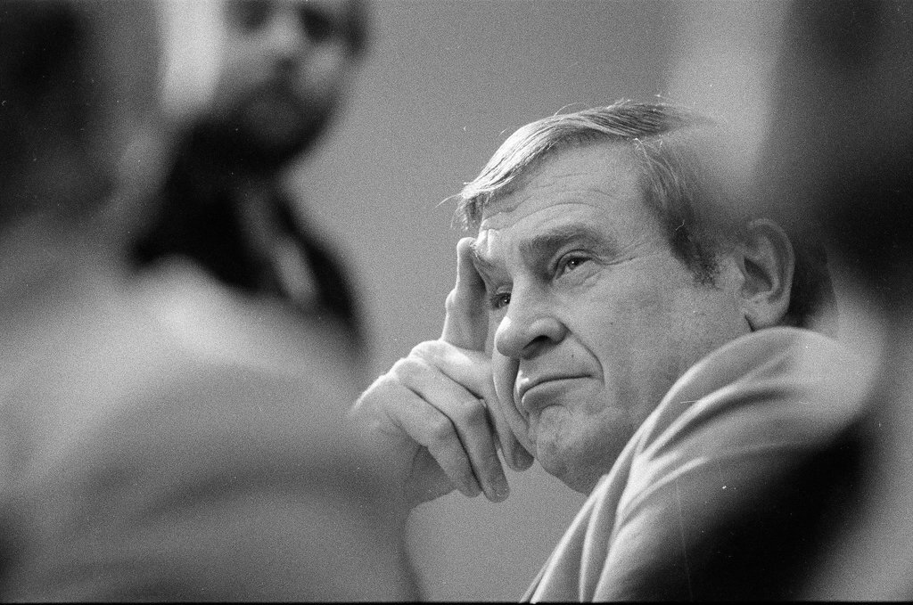 Cook County Democrats endorse Edward Kennedy - Perry C. Riddle for Chicago Sun-Times