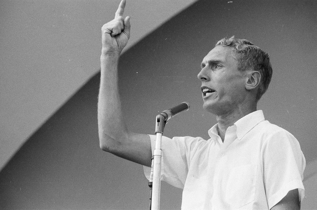 Speakers in Grant Park on convention anniversary - Howard D. Simmons for Chicago Sun-Times