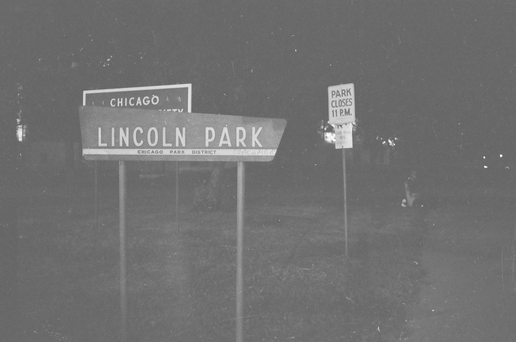 Lincoln Park after curfew - Larry Nocerino for Chicago Sun-Times