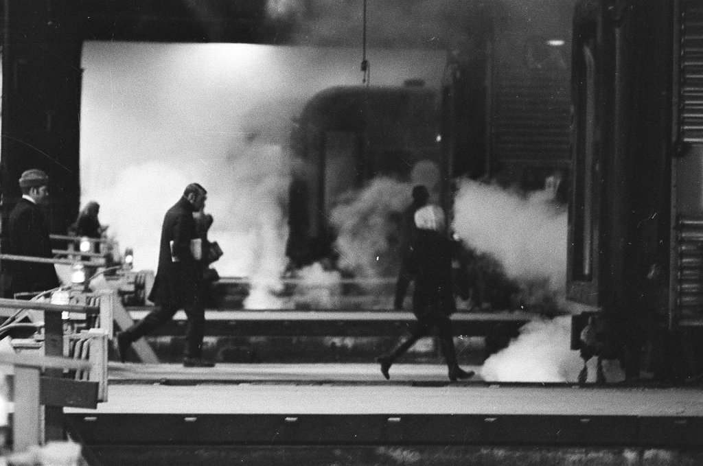 Union Station platforms covered in steam from cold temperatures - Perry C. Riddle for Chicago Sun-Times