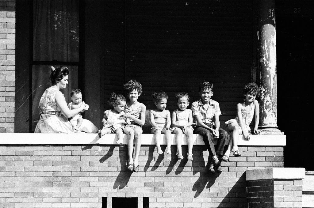 Latin American families at home - Jack Lenahan for Chicago Sun-Times
