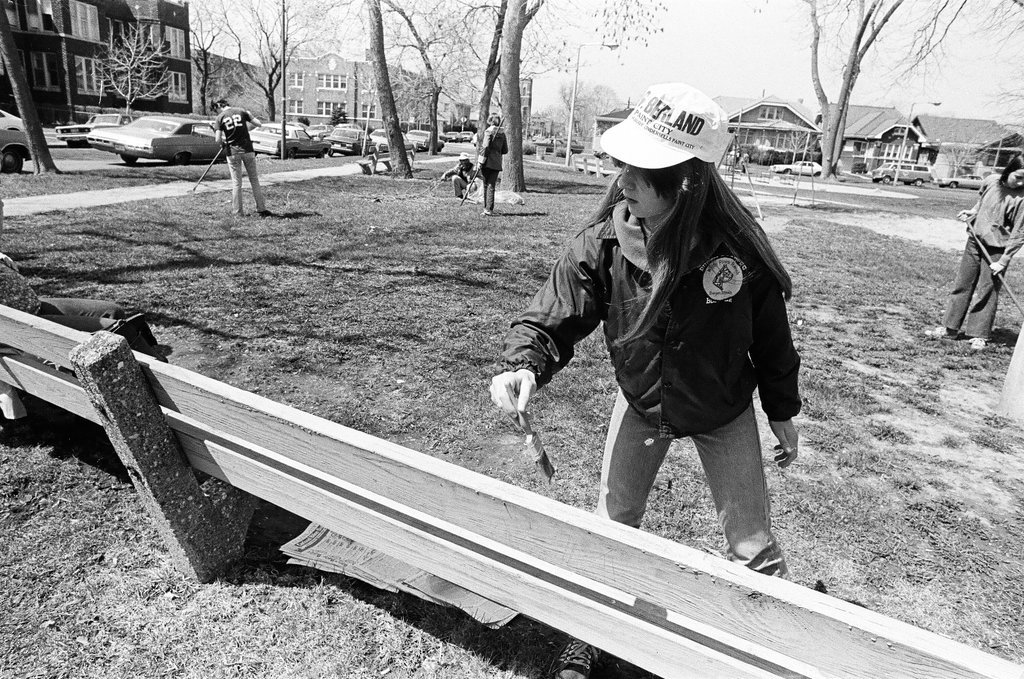 Scouts clean up Dickinson Park - Jim Frost for Chicago Sun-Times