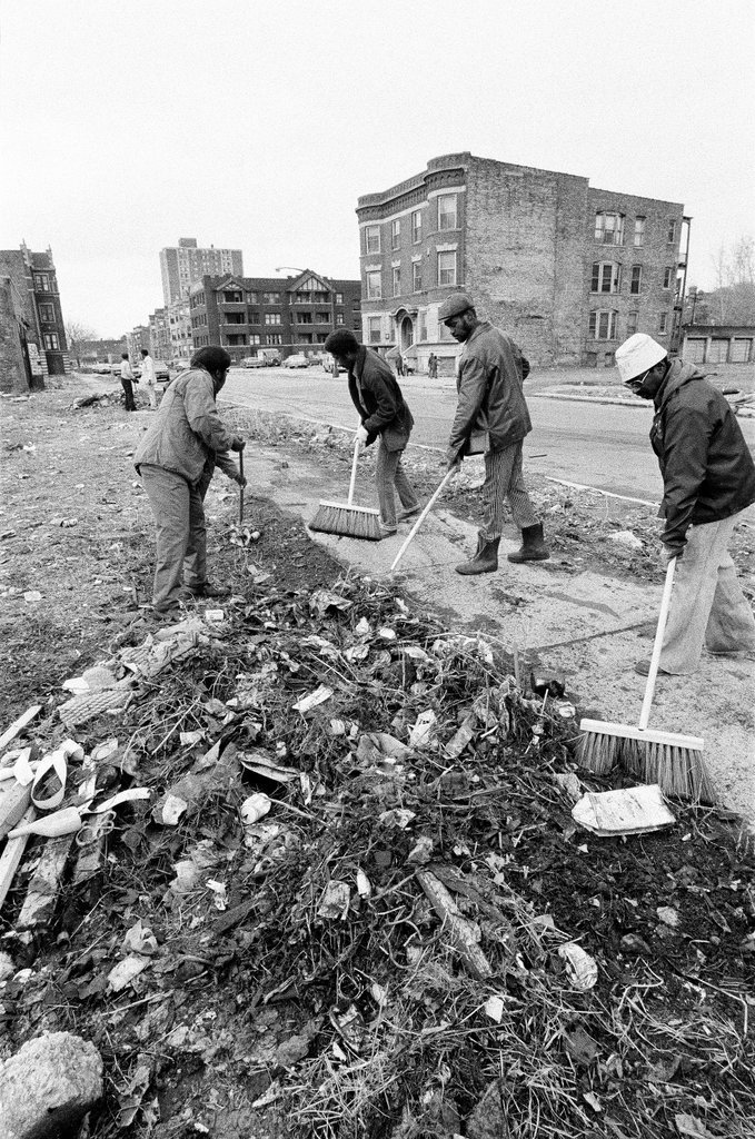 Operation Clean Up in Washington Park - Gene Pesek for Chicago Sun-Times