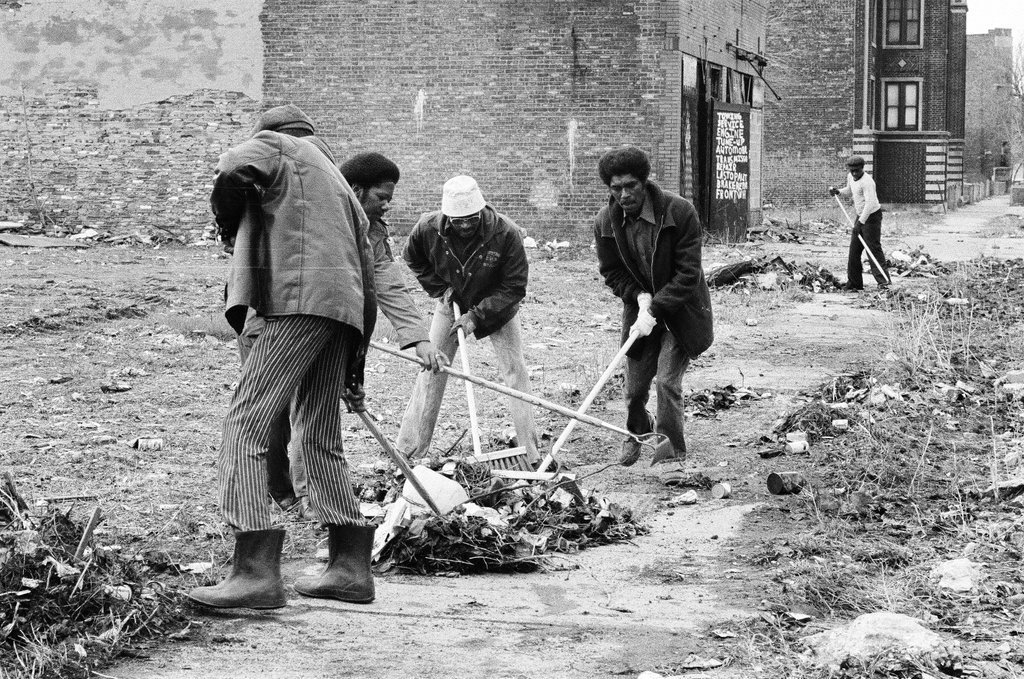 Operation Clean Up in Washington Park - Gene Pesek for Chicago Sun-Times