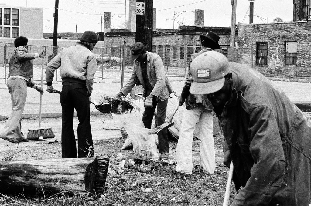 Operation Clean Up in Washington Park - Gene Pesek for Chicago Sun-Times