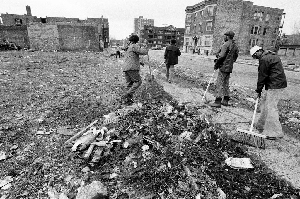 Operation Clean Up in Washington Park - Gene Pesek for Chicago Sun-Times