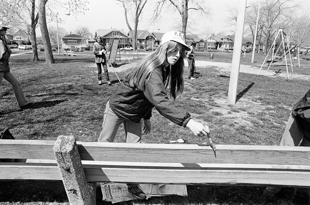 Scouts clean up Dickinson Park - Jim Frost for Chicago Sun-Times
