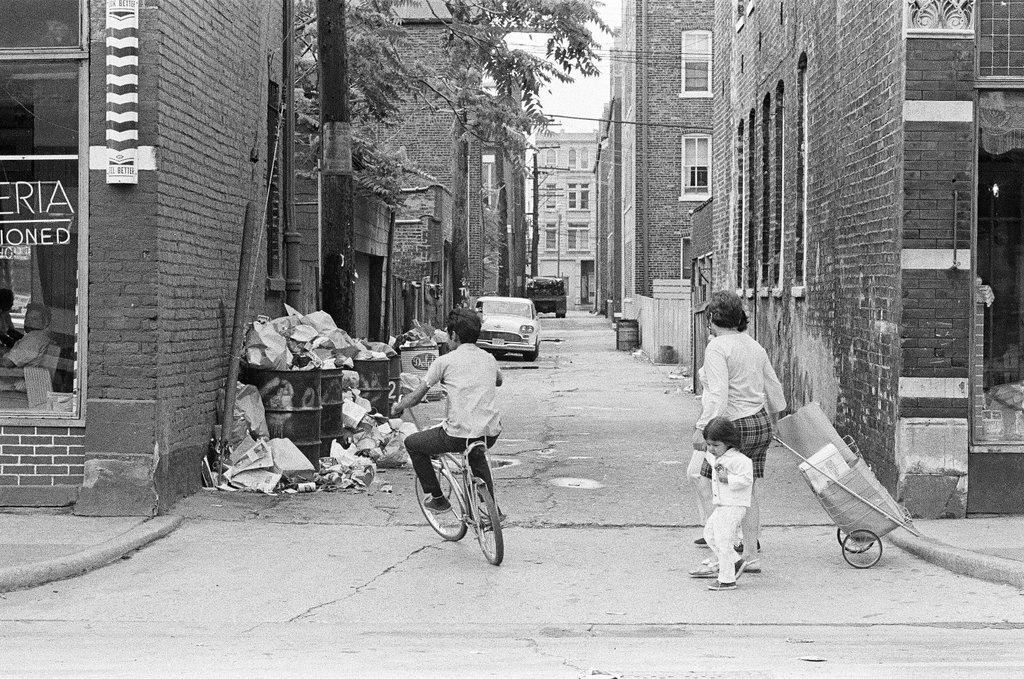Latin American communities in Chicago - Jack Dykinga for Chicago Sun-Times