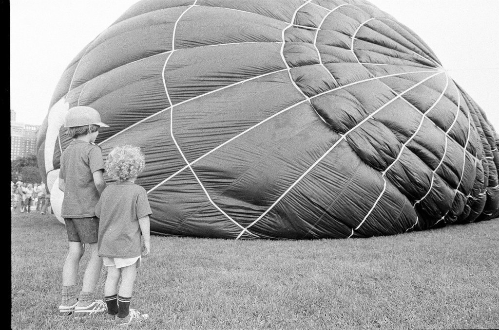 Hot air balloon race begins in Grant Park - Jerry Tomaselli for Chicago Sun-Times