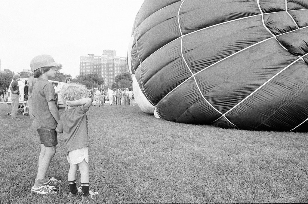 Hot air balloon race begins in Grant Park - Jerry Tomaselli for Chicago Sun-Times
