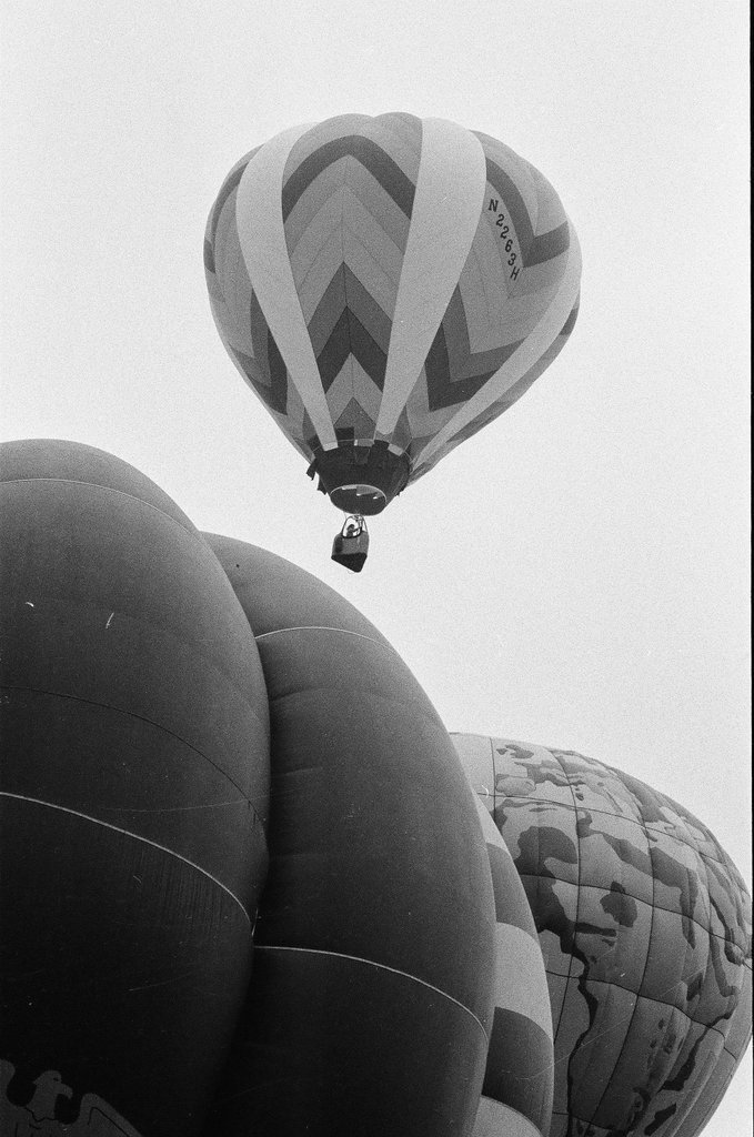 Hot air balloon race begins in Grant Park - Jerry Tomaselli for Chicago Sun-Times