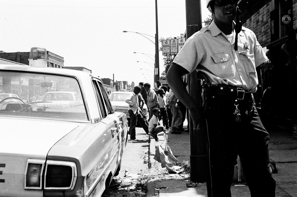Police patrol in North Lawndale - Chicago Sun-Times