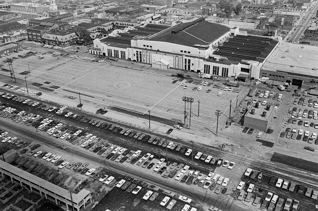 Aerial views of International Amphitheatre and Hilton Hotel - Gary Settle for Chicago Sun-Times