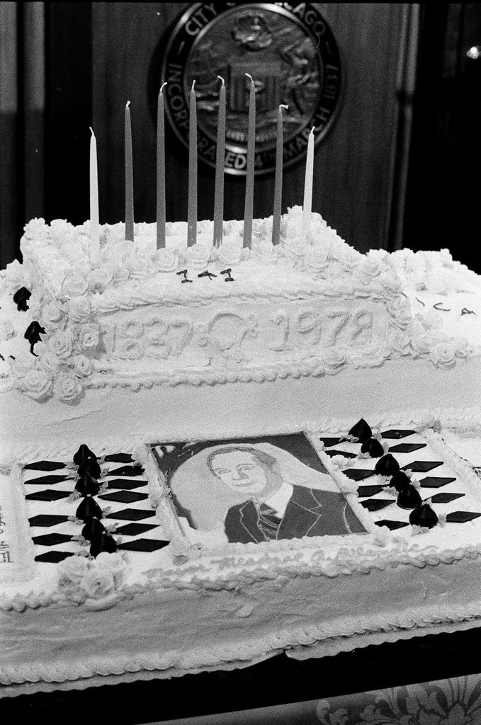 Mayor Bilandic celebrates Chicago's 141st birthday - Martha Hartnett for Chicago Sun-Times