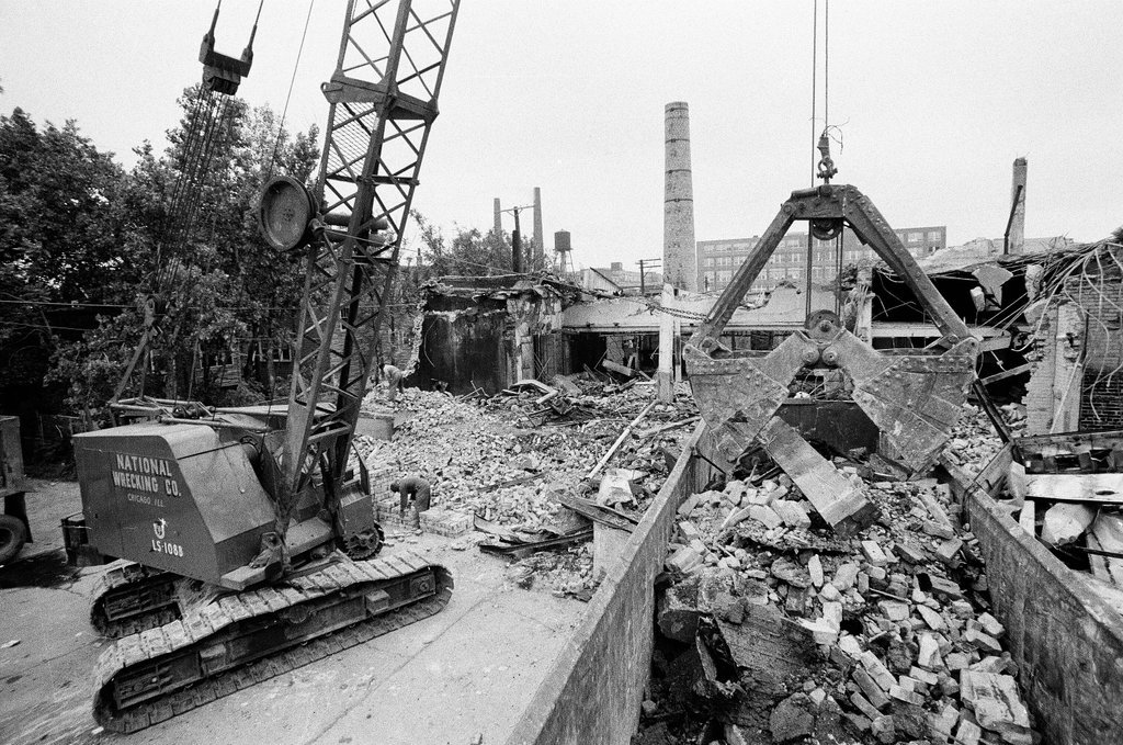 Demolition of Mickelberry Sausage Packing plant - Chicago Sun-Times