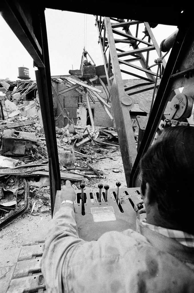 Demolition of Mickelberry Sausage Packing plant - Chicago Sun-Times