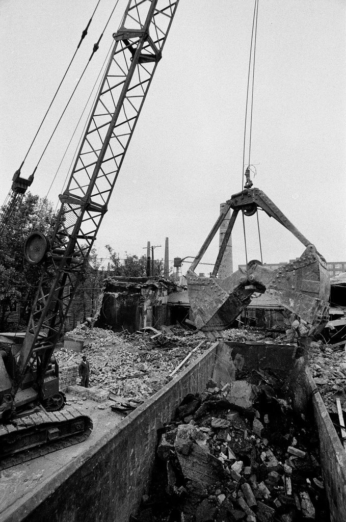 Demolition of Mickelberry Sausage Packing plant - Chicago Sun-Times