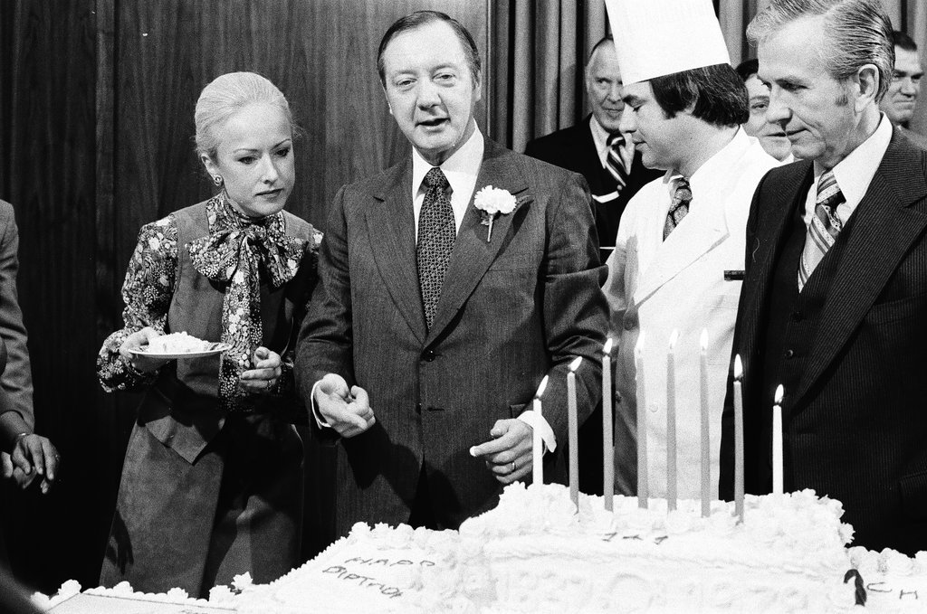 Mayor Bilandic celebrates Chicago's 141st birthday - Martha Hartnett for Chicago Sun-Times
