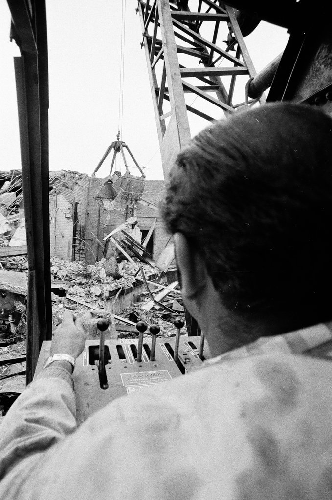 Demolition of Mickelberry Sausage Packing plant - Chicago Sun-Times