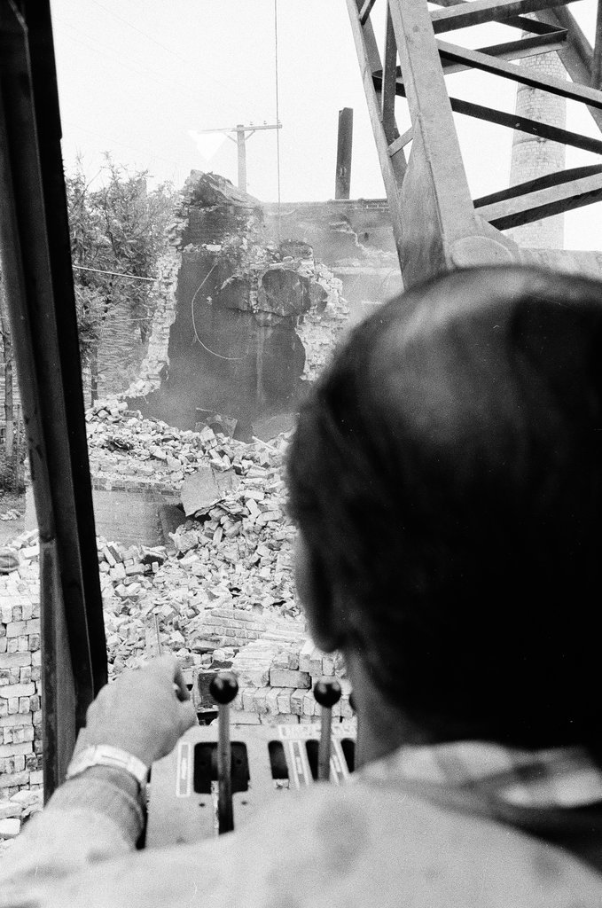 Demolition of Mickelberry Sausage Packing plant - Chicago Sun-Times