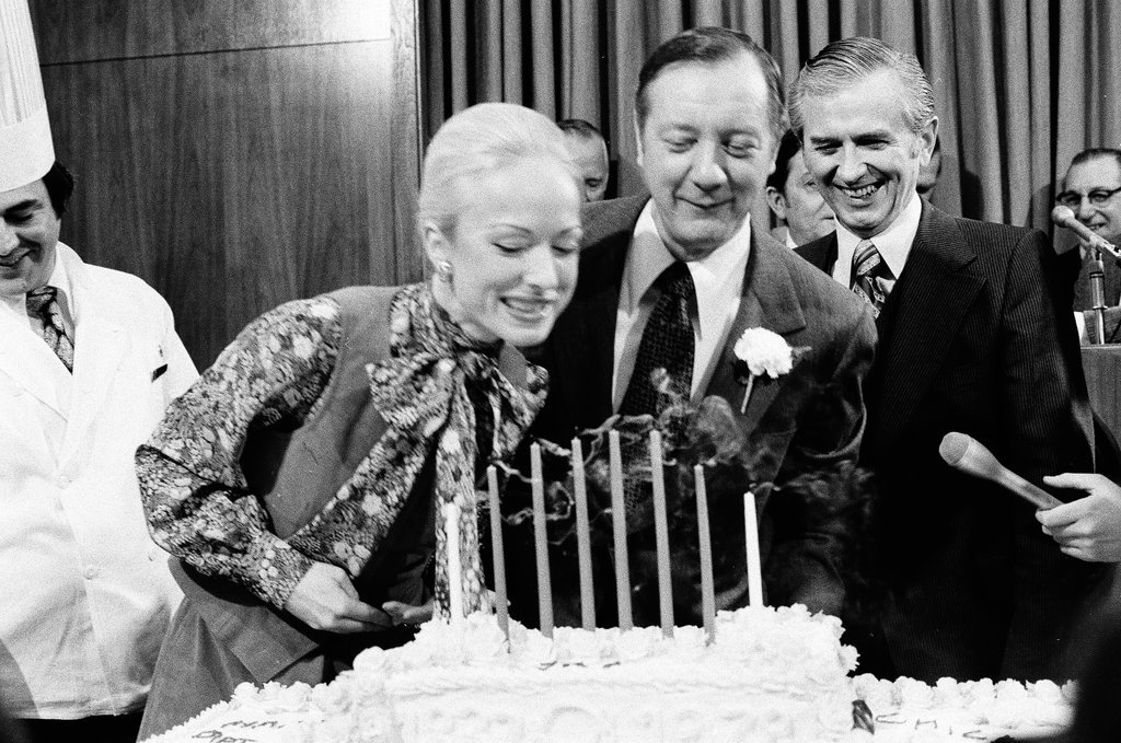 Mayor Bilandic celebrates Chicago's 141st birthday - Martha Hartnett for Chicago Sun-Times