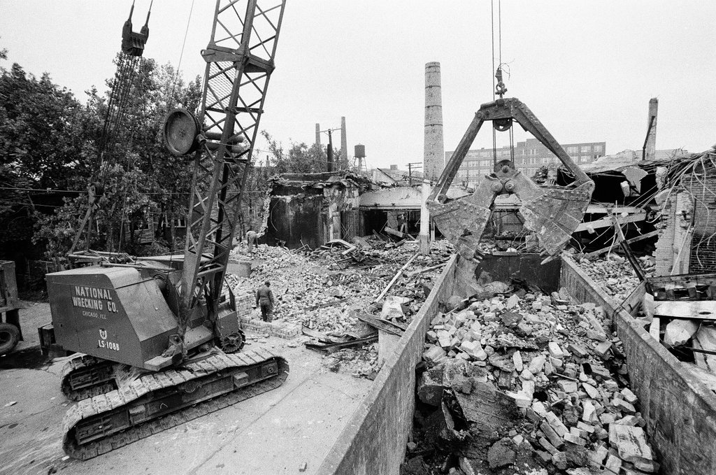 Demolition of Mickelberry Sausage Packing plant - Chicago Sun-Times