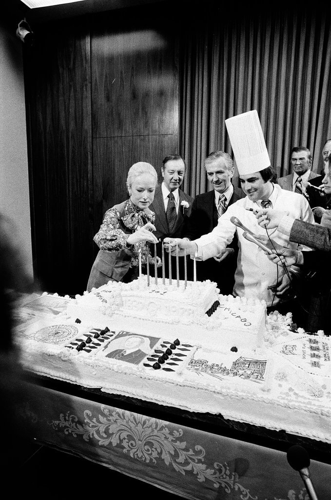 Mayor Bilandic celebrates Chicago's birthday - Jim Frost for Chicago Sun-Times